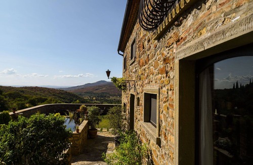 Cortona Villa | Wonderful private villa with private pool, WIFI, TV, patio and panoramic view, close to Cortona