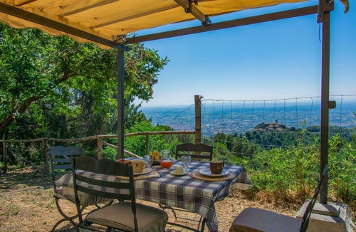 Macchino House | Wonderful private villa for 2 people with A/C, hot tub, WIFI, TV, patio and pets allowed