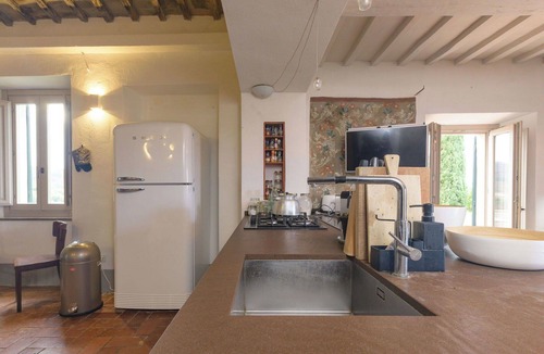 Scansano Villa | Wonderful private villa for 12 guests with WIFI, TV, patio, pets allowed and panoramic view