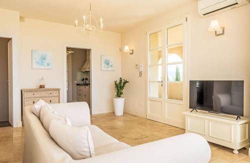 Bibbona Villa | Wonderful private villa with WIFI, A/C, private pool, patio, pets allowed and panoramic view