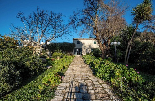 Ragusa Villa | Wonderful private villa for 12 guests with WIFI, A/C, private pool, TV and patio