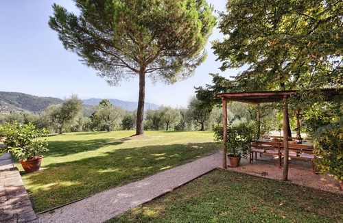 Lucca Villa | Wonderful private villa with A/C, private pool, WIFI, TV and panoramic view, close to Lucca