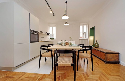 Rione XI Sant'Angelo Apartment | YCH-Luxury home near Piazza Venezia