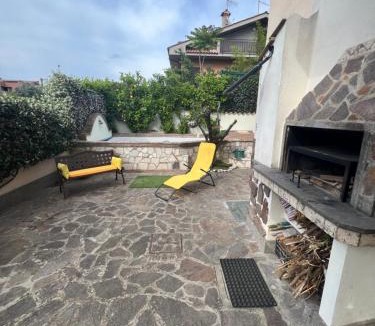 Ciampino Bed & Breakfast | Yellow House B&B