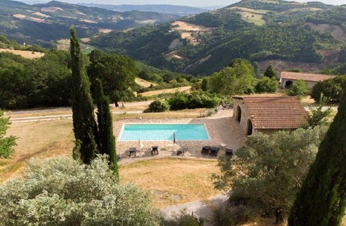 Valfabbrica Apartment | Zafferano, Agriturismo Ca'Mazzetto