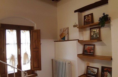 Foiano della Chiana Apartment | Zinfarosa Color Home, Historic Center