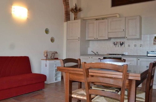Casalappi Apartment | Zwei-Zimmer-Wohnung mit Garten by Interhome