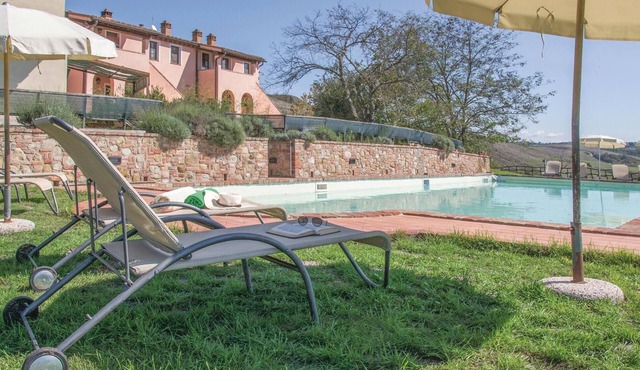 1 bedroom nice apartment in Toiano PI