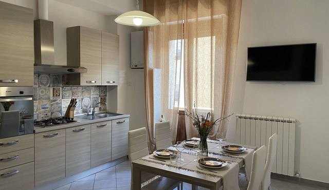 10 minutes from the historic center Modern apartment with with private parking space