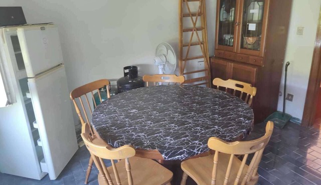 3 bed - Sleeps 6 - Mountain View - Parking - Pets