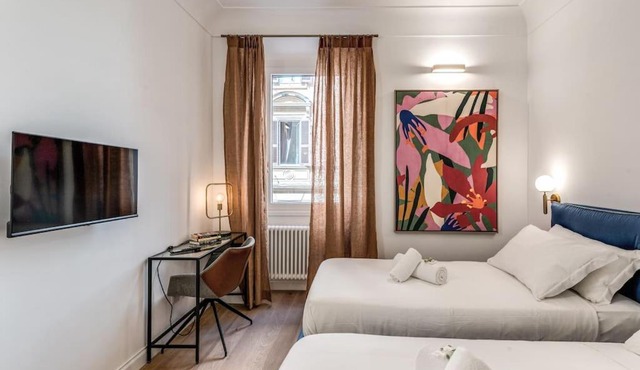 3 bedroom apartment Via Genova Monti area