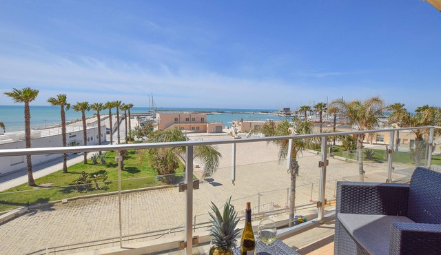 3 bedroom stunning apartment in Marina di Ragusa