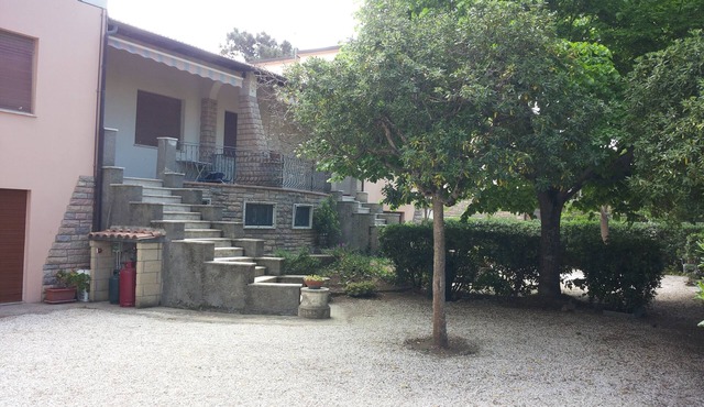 Apartment in a cottage near the sea