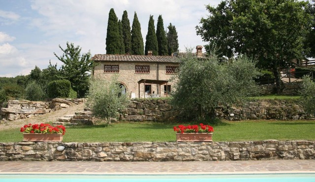 Agriturismo San Silvestro - Your home with pool in the hills of Chianti