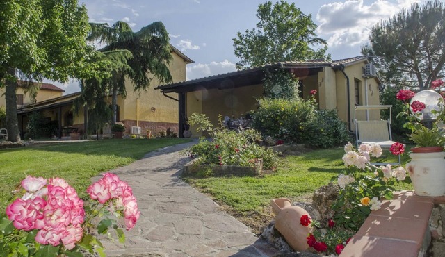 Allodola double bedroom flat facing pool with large veranda
