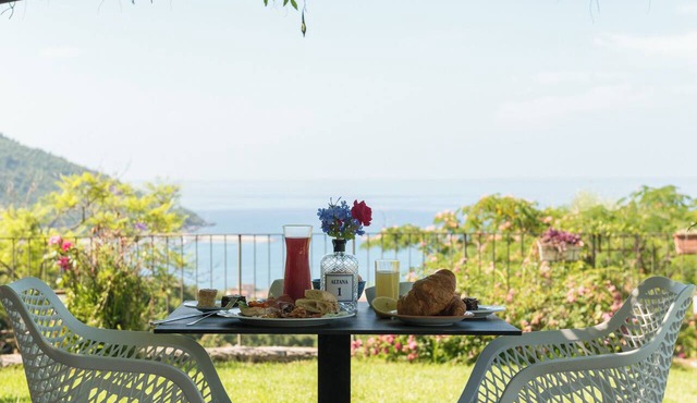 Altana Digital Detox, 2 km from the sea