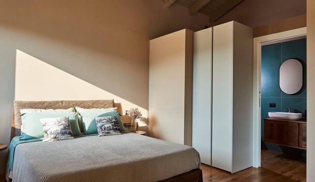 Apartment 'Ulivo' with Shared Pool, Wi-Fi and Air Conditioning