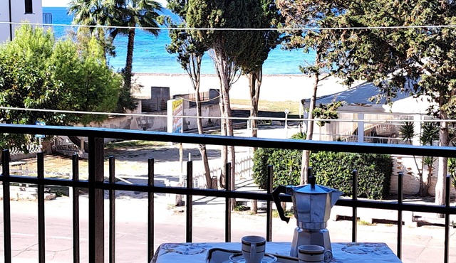 Apartment 20 metres from the beach