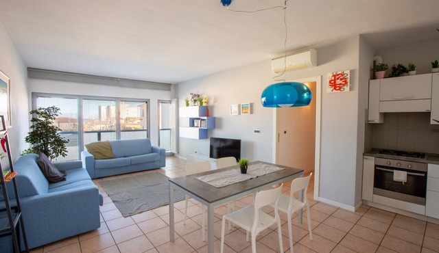 Apartment 'Adelaide' with Sea View, Wi-Fi and Air Conditioning