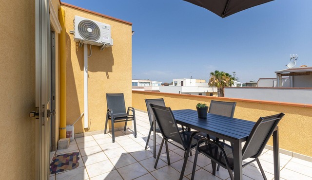 Apartment 'Alta Marea' with Sea View, Wi-Fi and Air Conditioning