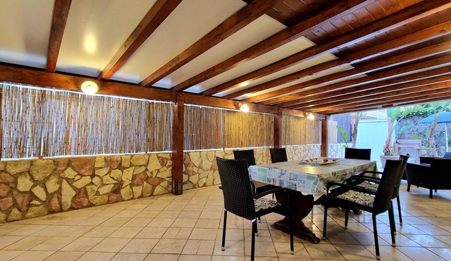 Apartment 'Casa Alamar' with Private Garden, Wi-Fi and Air Conditioning