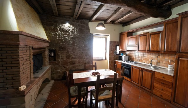Apartment 'Davide Home Sutri' with Wi-Fi