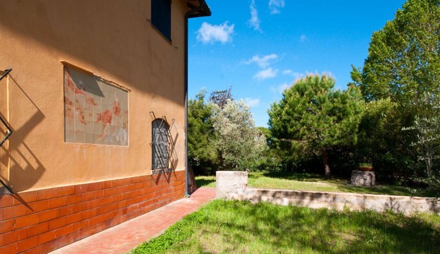 Apartment in an old Maremma farmhouse 250 meters from the Giannellal beach