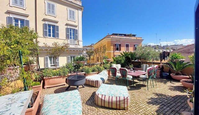 Apartment in Rome with 2 bedrooms sleeps 4