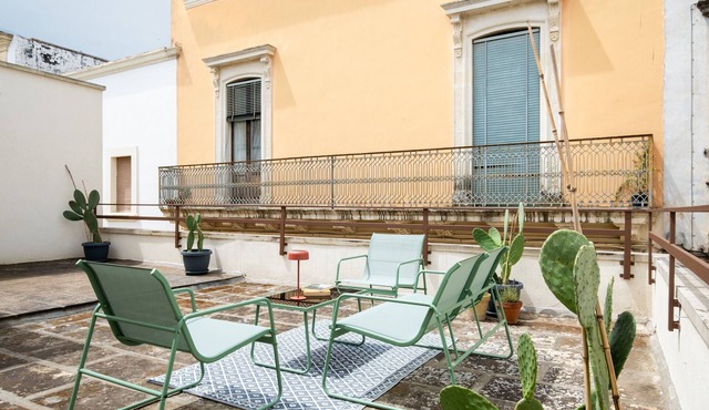 Apartment 'L'angolo Del Teatro' with Private Terrace and Air Conditioning