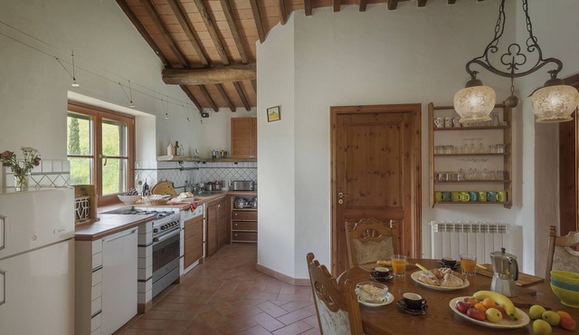 Apartment "Lo Zoppo" with horses and swimming pool