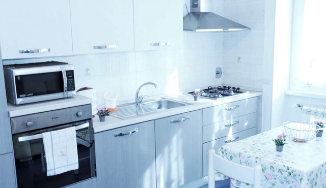 Apartment near Trastevere train station
