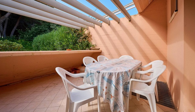 Apartment 'Rex Lo Scoglietto - 4' with Shared Pool, Wi-Fi and Air Conditioning