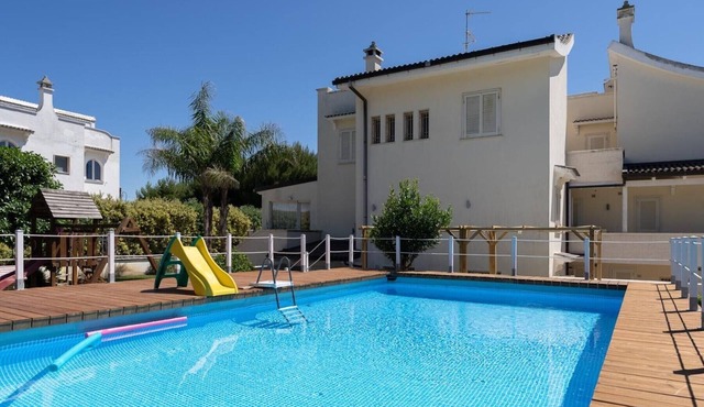 Apartment 'Torre Di Specchio 2 - Agapantus' with Pool, Wi-Fi and Air Conditioning
