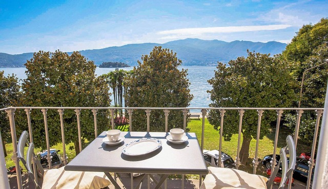 Appartamenti Lungolago No. 5 by Lago Reisen