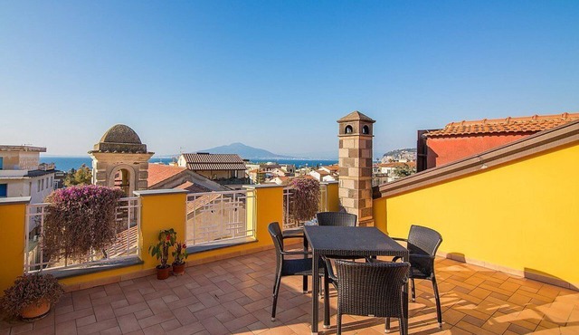 Appartamento Ramiro A: A cozy apartment located in the center of Sorrento, with Free WI-FI.