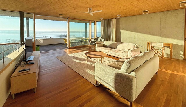 Architect house with panoramic views at Ammersee in Herrsching