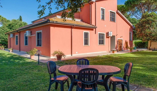 Awesome apartment in Roccastrada