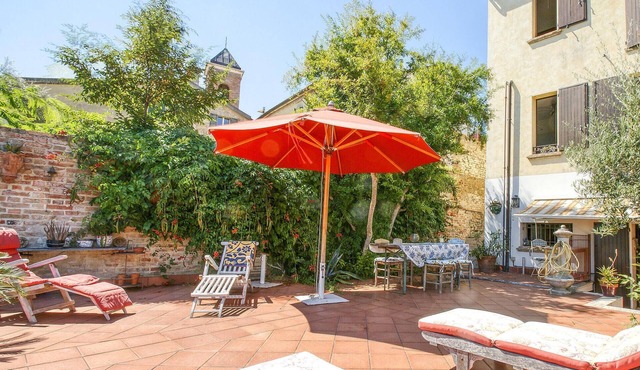 Awesome apartment in Casteldimezzo