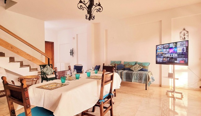 [BEACH FRONT] on three floors with garden