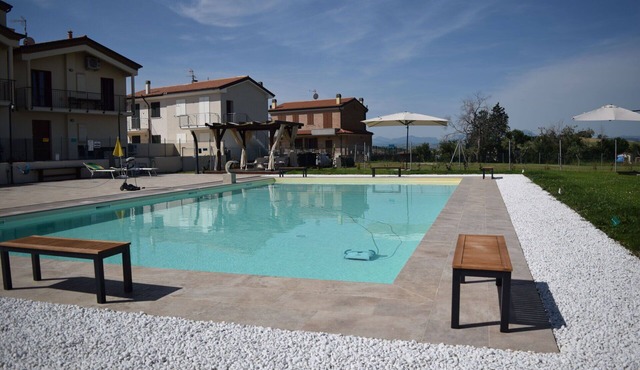 Beautiful apartment for 6 guests with pool, WIFI, A/C, patio and pets allowed