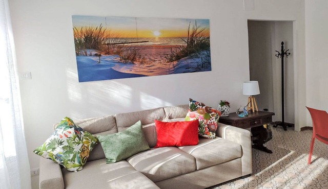 Beautiful apartment for 4 guests with WIFI, A/C, TV and balcony