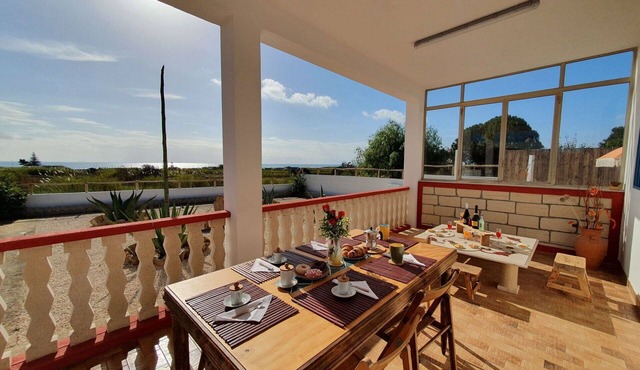 Beautiful private villa for 6 people with A/C, WIFI, TV, terrace and pets allowed