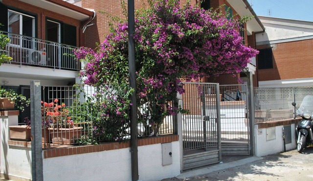 Beautiful villa for 3 people with WIFI, A/C, TV and balcony