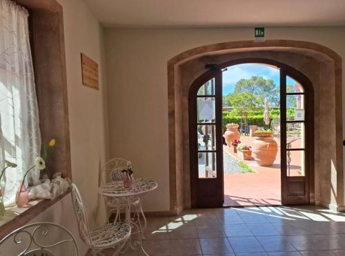 Borgo Pomaia Resort Appartamenti Piscine Ristorante e Sala Convegni