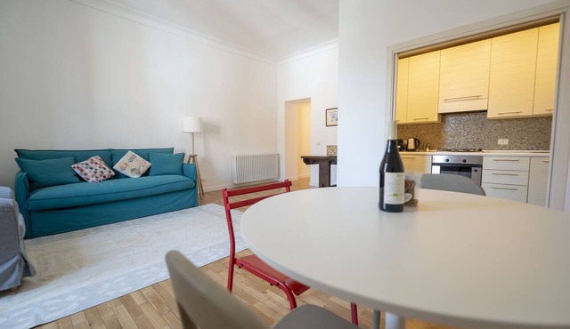 Bright and Lovely Apartment in San Lorenzo