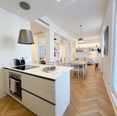 Bright Apt with Private Terrace near the Vatican - Casa Vacanze Romane in Rome