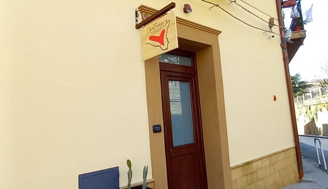Cantunera Sicilian Room-apartment for 2/4 people in the center of Piazza Armerina