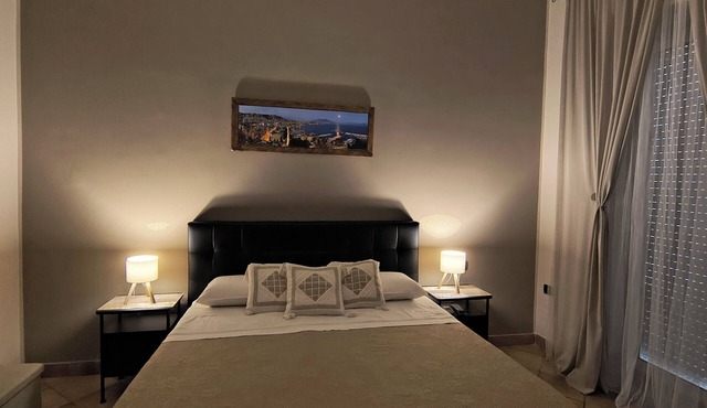 CARAFA RESIDENCE APARTMENT IN CITY CENTER A FEW MINUTES FROM STATION AND METRO