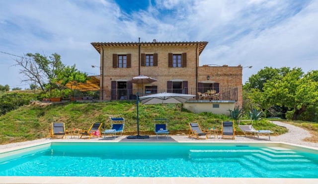 CASA EUSEBIA 8&2, Emma Villas