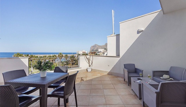 Casa Ludovica Second Floor: Sea View, Wi-Fi and Air Conditioning